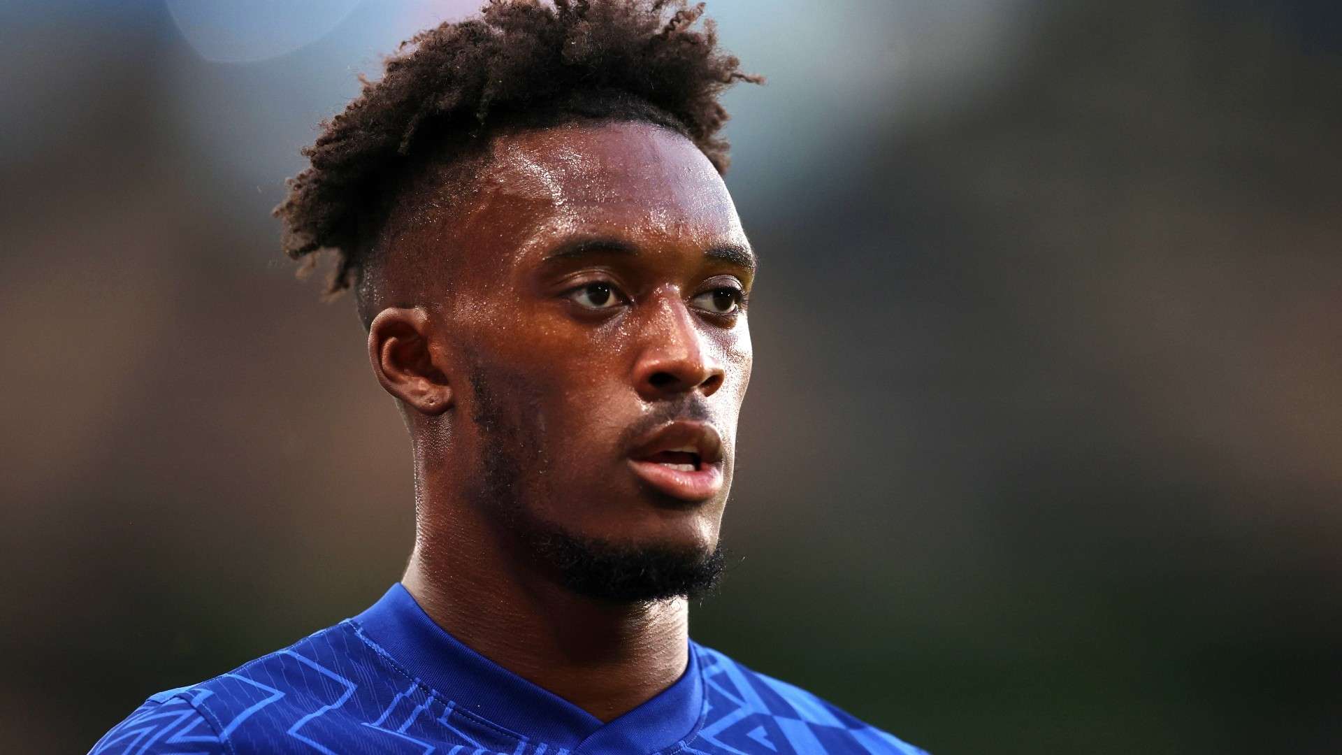 成为国内外 成为国内外